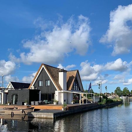New High End Waterfront Family Villa สตาโวเริน ภายนอก รูปภาพ