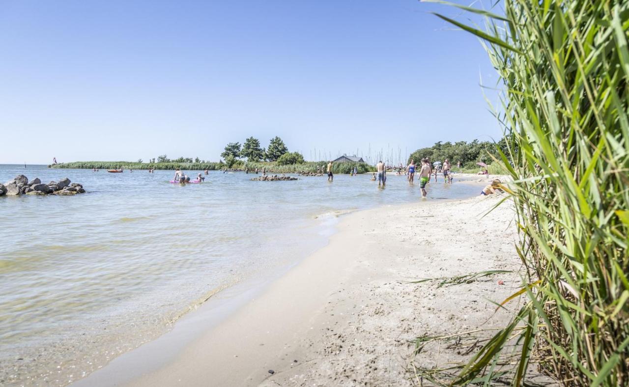 New High End Waterfront Family Villa สตาโวเริน ภายนอก รูปภาพ